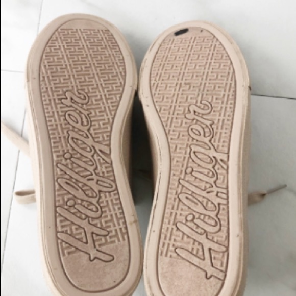 🇺🇸 Tommy Hilfiger Ladies Tan Glitter Sneakers Shoes Pre-owned 8 ** - Picture 3 of 10